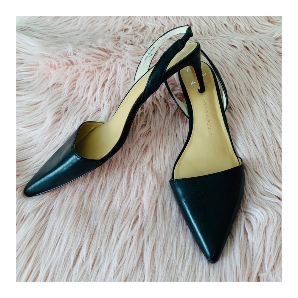Banana Republic Black Hedy Heel